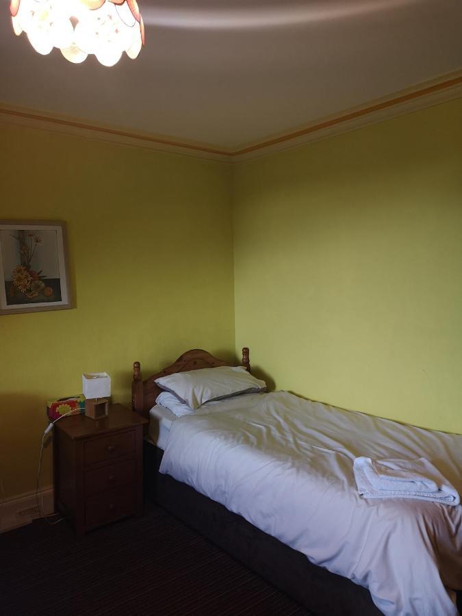 Granville Guest House Dyce Exterior foto